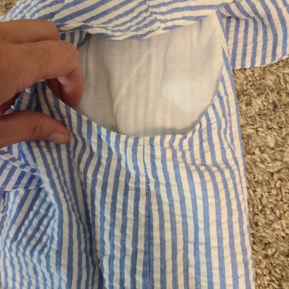 Vineyard Vines one shoulder seersucker ruffle top - Picture 6 of 6